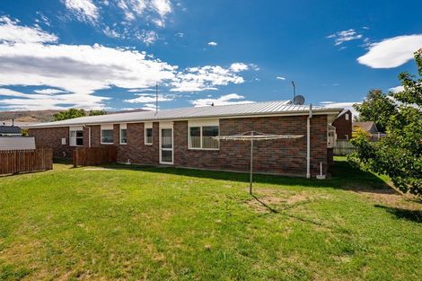 Photo of property in 15 Wishart Crescent, Cromwell, 9310