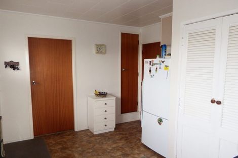 Photo of property in 25 Barton Street, Marton, 4710