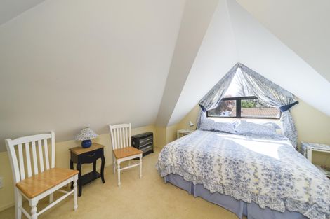 Photo of property in 23 Chadwick Place, Highbury, Palmerston North, 4412