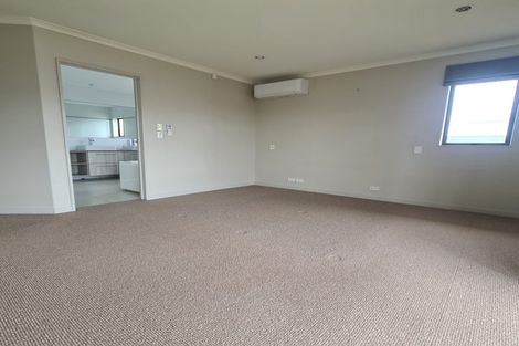 Photo of property in 33 Ganley Terrace, Stonefields, Auckland, 1072