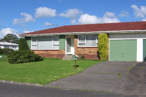 Photo of property in 2/2 Paul Place, Pakuranga, Auckland, 2010