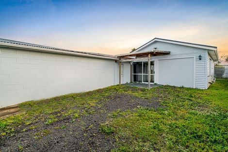 Photo of property in 42a Halsey Road, Manurewa, Auckland, 2102
