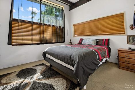 Photo of property in 3 Kathleen Street, Totara Vale, Auckland, 0627