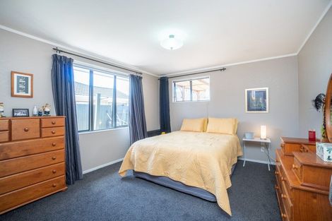 Photo of property in 1 Richmond Avenue, Takaro, Palmerston North, 4410