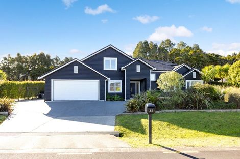 Photo of property in 32 Awanui Crescent, Matakana, 0985