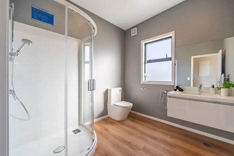 Photo of property in 380b Cambridge Terrace, Naenae, Lower Hutt, 5011