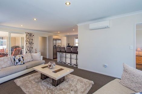 Photo of property in 22 Solander Road, Pegasus, 7612