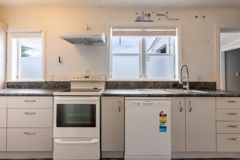 Photo of property in 21 Bevan Street, Woodville, 4920