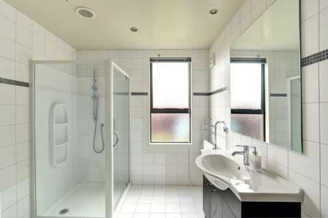 Photo of property in 11 Caples Place, Fernhill, Queenstown, 9300