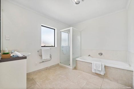 Photo of property in 5 Barnacle Rise, Red Beach, 0932