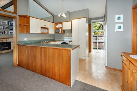 Photo of property in 7 Penwood Street, Russley, Christchurch, 8042