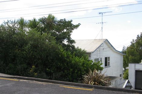 Photo of property in 2/20 Nigel Road, Browns Bay, Auckland, 0630