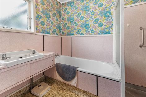 Photo of property in 221 Malfroy Road, Utuhina, Rotorua, 3015