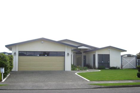 Photo of property in 17 Avon Street, Levin, 5510