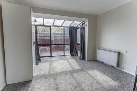 Photo of property in 11 Mappleton Avenue, Burnside, Christchurch, 8053