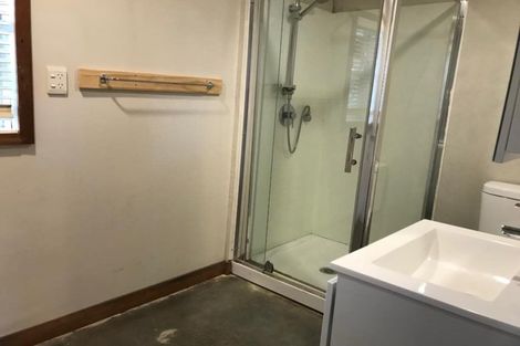 Photo of property in 81 Lauderdale Road, Birkdale, Auckland, 0626