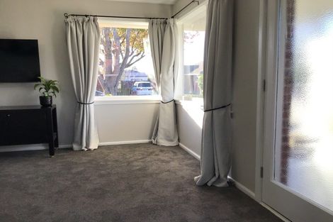 Photo of property in 4 Lochee Road, Upper Riccarton, Christchurch, 8041