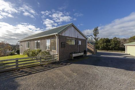 Photo of property in 62e Poplar Grove, Whalers Gate, New Plymouth, 4310