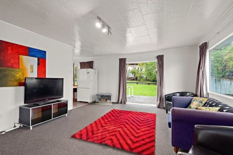 Photo of property in 7 Landsdale Place, Massey, Auckland, 0614