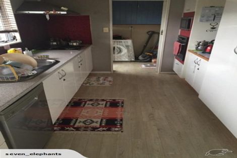 Photo of property in 19 Garland Drive, St Andrews, Hamilton, 3200