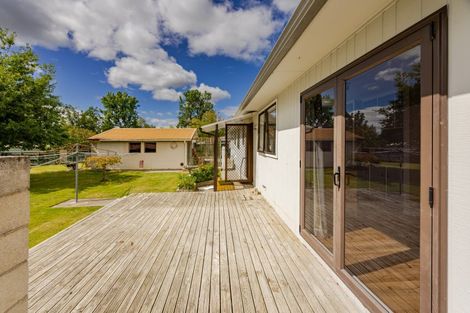Photo of property in 9 Willow Grove, Waipukurau, 4200