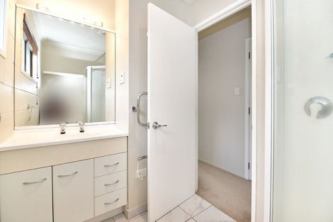 Photo of property in 22 Amorino Drive, Red Beach, 0932