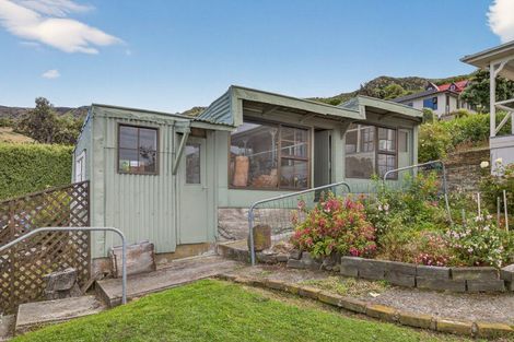 Photo of property in 12 Ross Terrace, Lyttelton, 8082