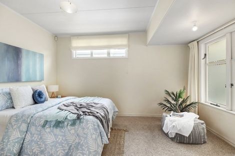 Photo of property in 13 Ferry Street, Seatoun, Wellington, 6022