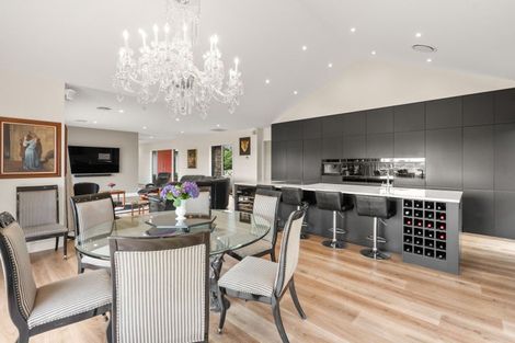 Photo of property in 98 Oxford Street, Martinborough, 5711