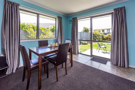 Photo of property in 8 Carteret Place, Aranui, Christchurch, 8061
