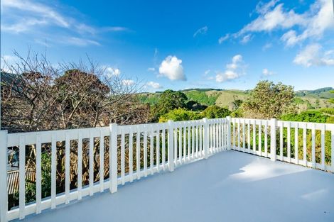 Photo of property in 28 Forest Road, Raumati South, Paraparaumu, 5032