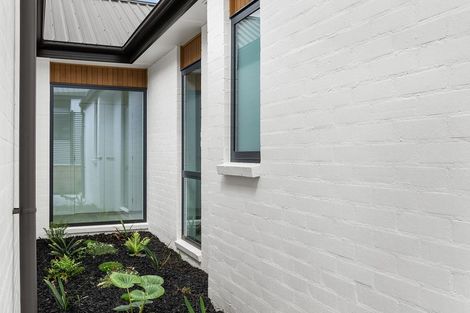 Photo of property in 18 Evergreen Parade, Rosehill, Papakura, 2113