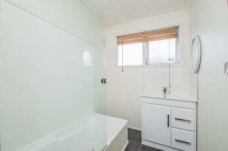 Photo of property in 53 Blakeborough Drive, Forrest Hill, Auckland, 0620