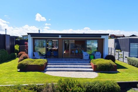 Photo of property in 10 Karapoto Lane, Rainbow Point, Taupo, 3330