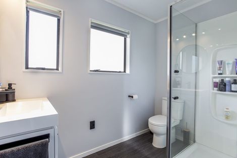 Photo of property in 2/204 Parkhurst Road, Parakai, 0830