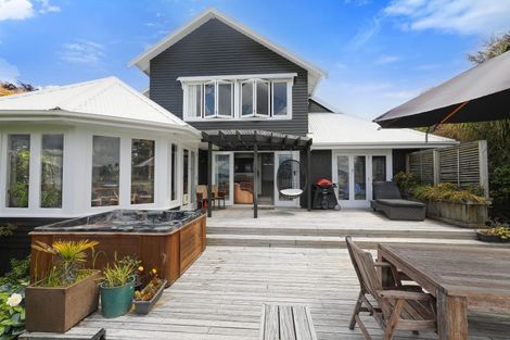 Photo of property in 135 Koutu Road, Kawaha Point, Rotorua, 3010