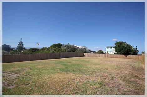 Photo of property in 120 Seabury Avenue, Foxton Beach, Foxton, 4815