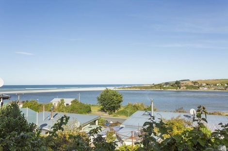 Photo of property in 1400 Taieri Mouth Road, Taieri Mouth, Brighton, 9091