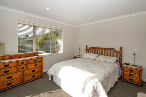 Photo of property in 112 Milton Terrace, Picton, 7220