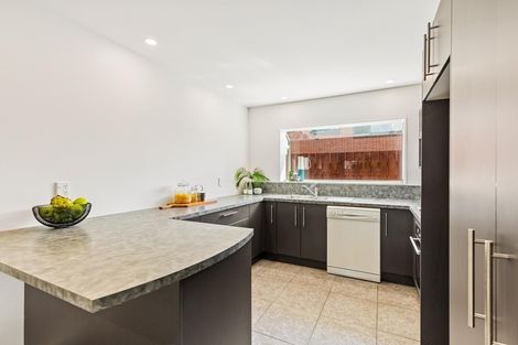 Photo of property in 39a Wharf Road, Te Atatu Peninsula, Auckland, 0610