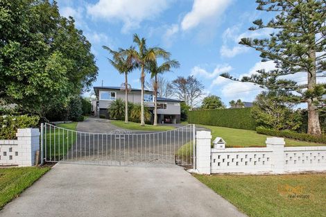 Photo of property in 208 Hurndall Street West, Maungaturoto, 0520