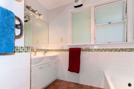 Photo of property in 27 Longmuir Street, Ilam, Christchurch, 8041