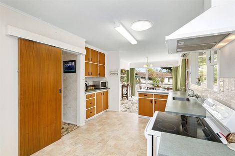 Photo of property in 10 Peckham Grove, Tawa, Wellington, 5028