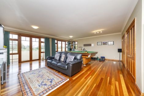 Photo of property in 14 Pastoral Lane, Hokowhitu, Palmerston North, 4410