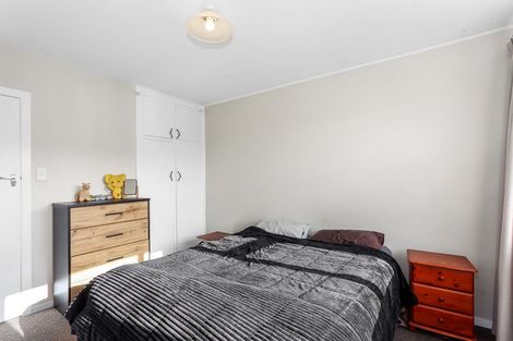 Photo of property in 2/64 Osborne Street, Waltham, Christchurch, 8011