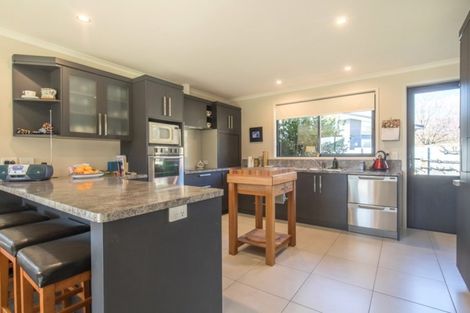 Photo of property in 35 Old Station Avenue, Wanaka, 9305