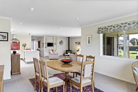 Photo of property in 8 Camellia Lane, Carterton, 5713