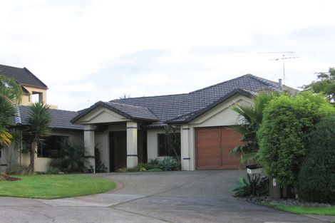 Photo of property in 35 Annalong Road, Dannemora, Auckland, 2016