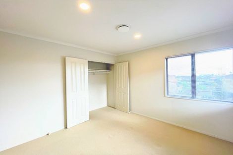 Photo of property in 12 Oakville Avenue, Flat Bush, Auckland, 2016