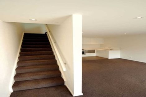 Photo of property in 9/20 North Avon Road, Richmond, Christchurch, 8013